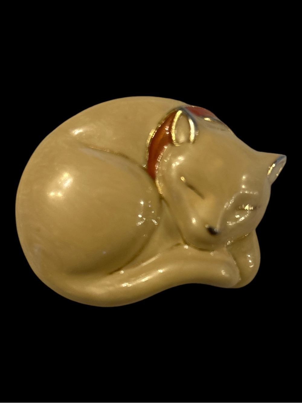 Ceramic Sleeping Cat Figurine - Beige